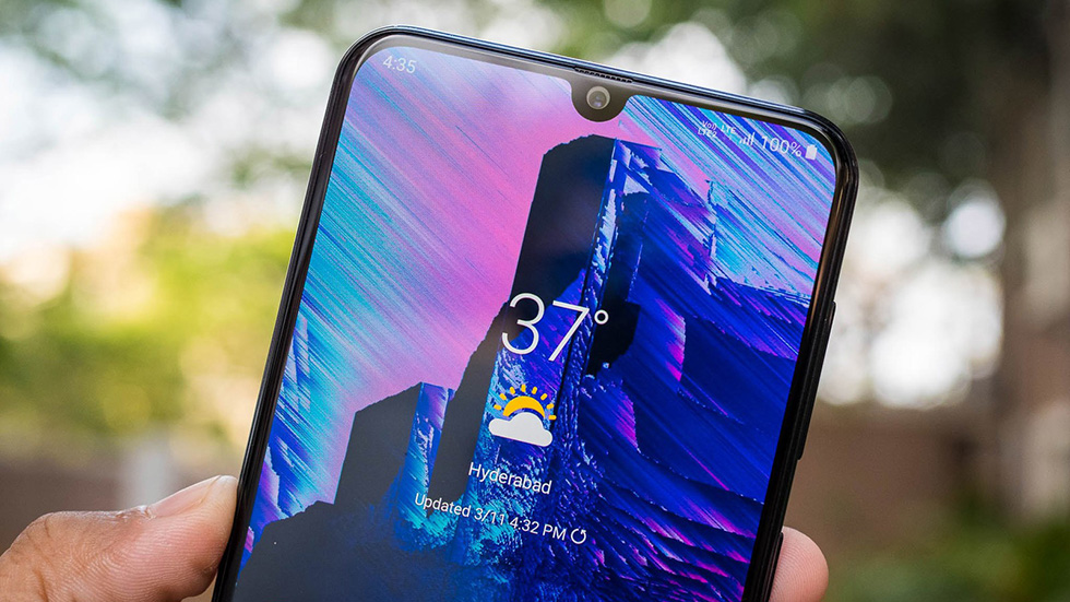 Недорогой Samsung Galaxy A50 со сканером отпечатков в дисплее вышел в России: обзор, характеристики, цена, где купить