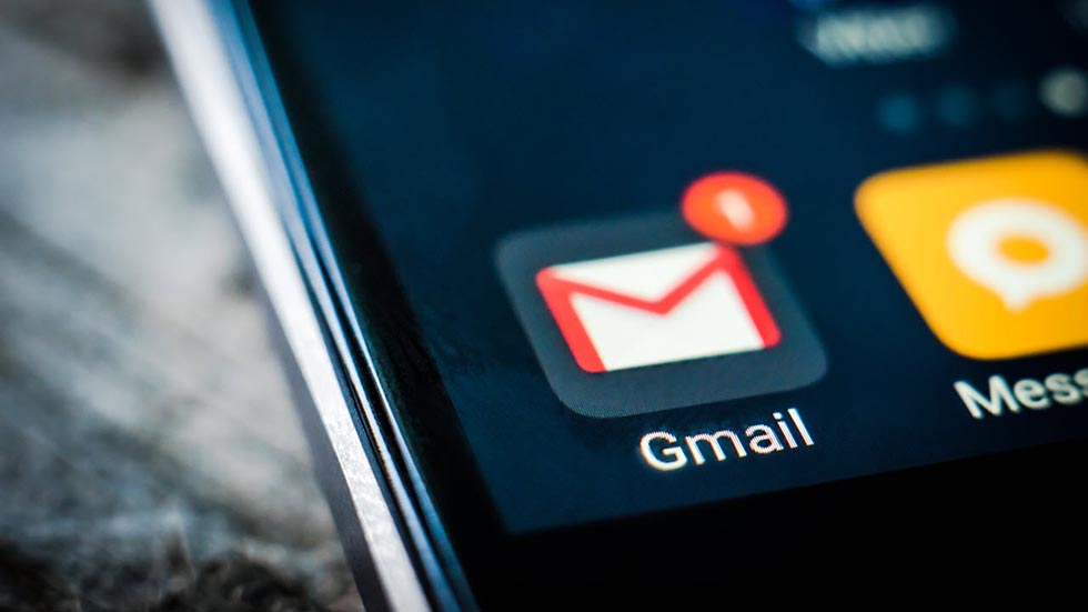 О чудо! В Gmail для iPhone появляется темная тема. Как включить?