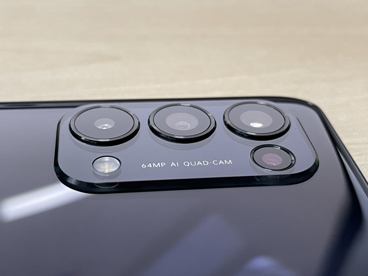 OPPO Reno5
